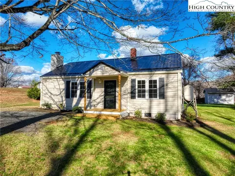494 Frank Edwards Rd, West Jefferson, NC 28694