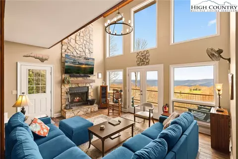 206 Northridge Rd, Beech Mountain, NC 28604