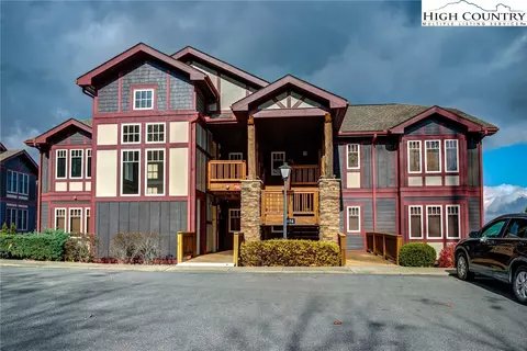 1074 Ridge Haven Pkwy #RX5, Banner Elk, NC 28604