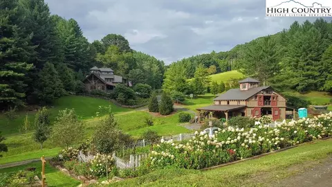 2240 Little Peak Creek Rd, Jefferson, NC 28640