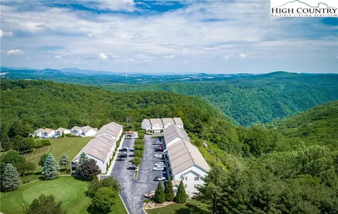 80 Club Villa Dr #404, Roaring Gap, NC 28668