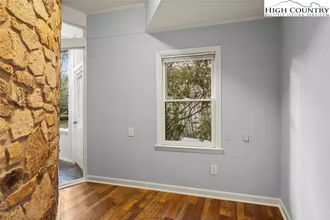 129 Laurel, Boone, NC 28607 photo 32
