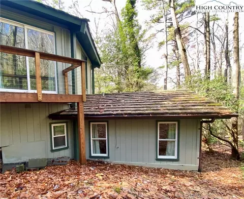 129 Laurel, Boone, NC 28607 photo 8