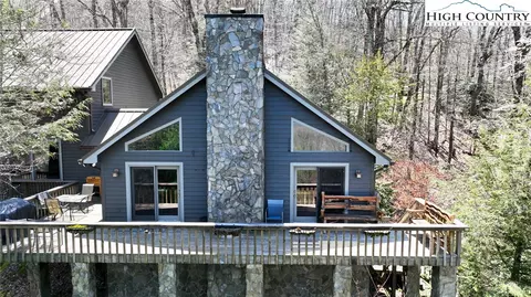 4966 Hickory Nut Gap Rd, Banner Elk, NC 28604