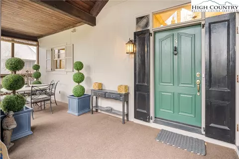 135 Caleb Dr #3, Blowing Rock, NC 28605