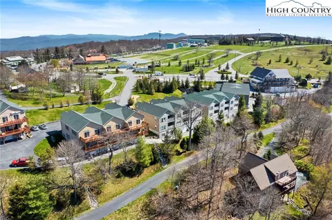 3441 Beech Mountain Pkwy #D2, Beech Mountain, NC 28604 photo 4