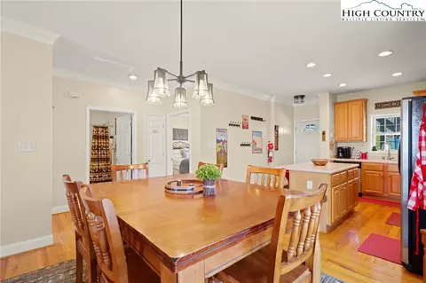 3441 Beech Mountain Pkwy #D2, Beech Mountain, NC 28604 photo 13