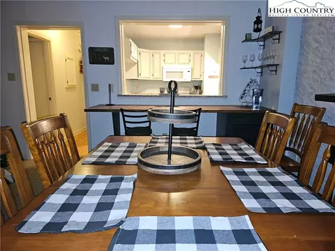 103 Sugar Ski Dr #314, Sugar Mountain, NC 28604