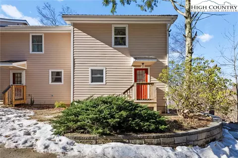 174 Grouse Moor Dr #7, Sugar Mountain, NC 28604