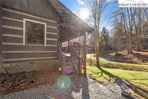 140 Jaybird Ln, Seven Devils, NC 28604 photo 36