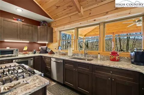 122 Chestnut Way Rd, Beech Mountain, NC 28604 photo 15