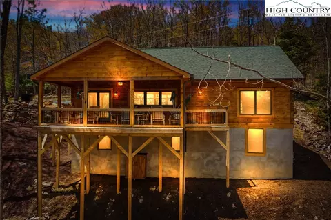 122 Chestnut Way Rd, Beech Mountain, NC 28604 photo 2
