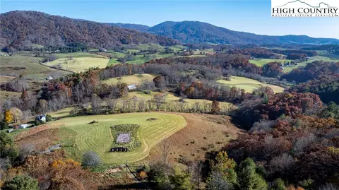 516 Cherrywood Ln, Independence, VA 24348
