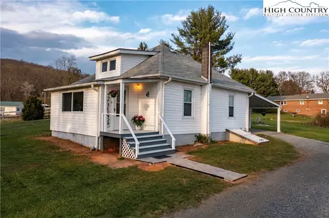 74 Joines St, Sparta, NC 28675 photo 2