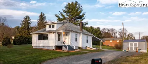 74 Joines St, Sparta, NC 28675 photo 4