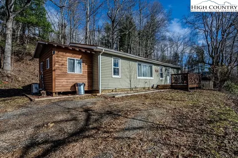 990 Old Bristol Rd, Boone, NC 28607 photo 4