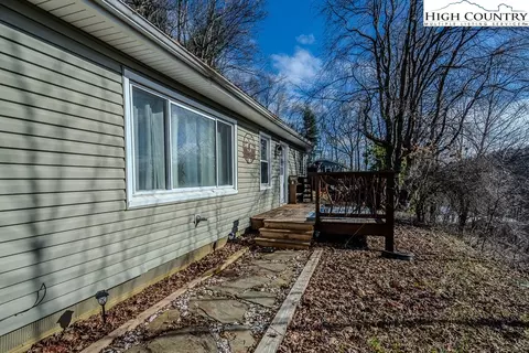990 Old Bristol Rd, Boone, NC 28607 photo 5