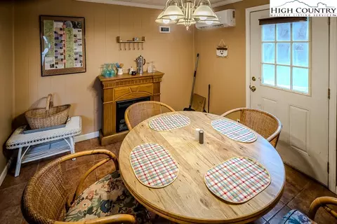 990 Old Bristol Rd, Boone, NC 28607 photo 15