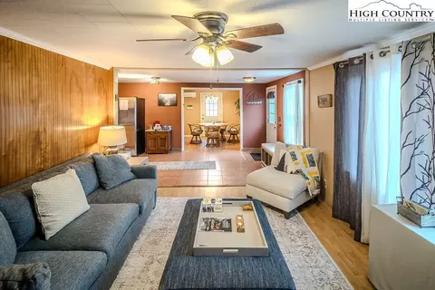 990 Old Bristol Rd, Boone, NC 28607 photo 11