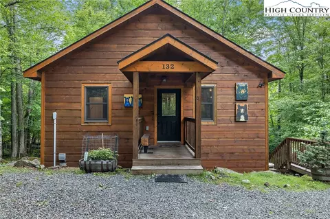 132 W Pond Crk, Beech Mountain, NC 28604