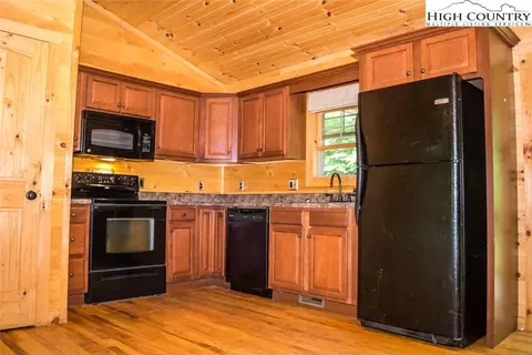 756 Deck Hill Rd, Boone, NC 28607