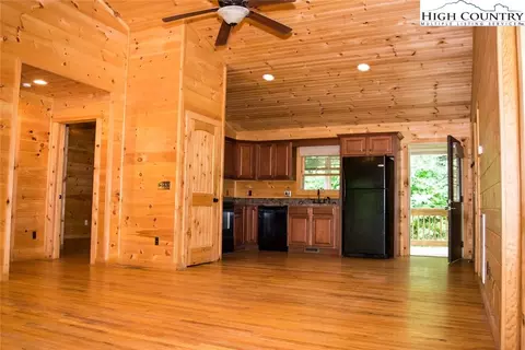 756 Deck Hill Rd, Boone, NC 28607 photo 4