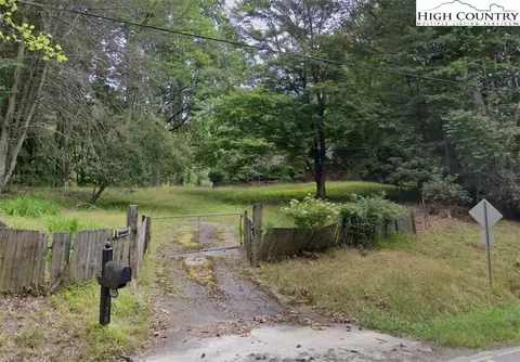 1298 Broadstone Rd, Banner Elk, NC 28604