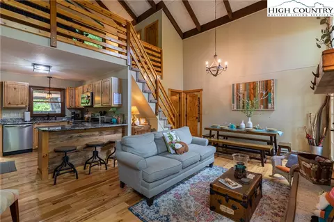 107 Overbrook Trl, Beech Mountain, NC 28604 photo 8