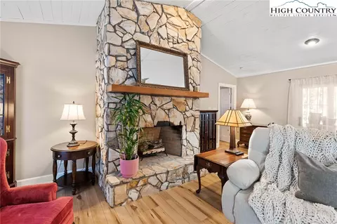 367 Hillandale Dr, Boone, NC 28607 photo 6