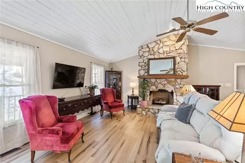367 Hillandale Dr, Boone, NC 28607 photo 9