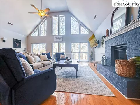 211 Overbrook Trl, Beech Mountain, NC 28604 photo 5