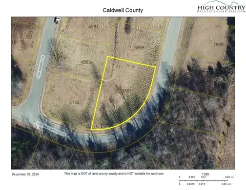 404 SE Huntington Woods St, Lenoir, NC 28645