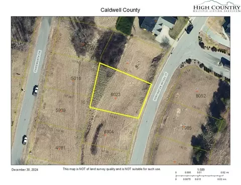 410 SE Huntington Woods St, Lenoir, NC 28645