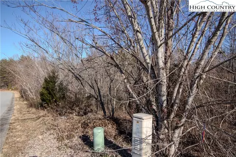 706 SE Chatsworth St, Lenoir, NC 28645