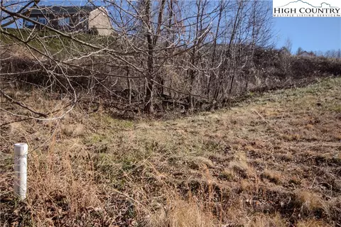 751 SE Chatsworth St, Lenoir, NC 28645