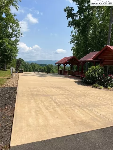 2256 Mt Carmel Rd, Sparta, NC 28675 photo 9