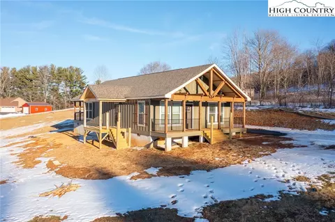 307 Willowbend Ln, Jefferson, NC 28640 photo 7