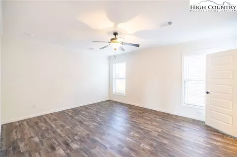 307 Willowbend Ln, Jefferson, NC 28640 photo 25