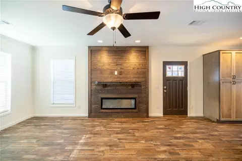 307 Willowbend Ln, Jefferson, NC 28640 photo 10