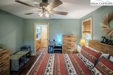 207 Jackpine Rd, Beech Mountain, NC 28604 photo 14