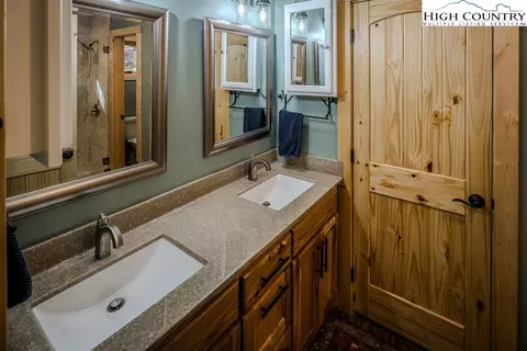 207 Jackpine Rd, Beech Mountain, NC 28604 photo 18