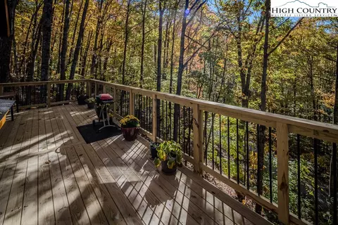 207 Jackpine Rd, Beech Mountain, NC 28604 photo 27