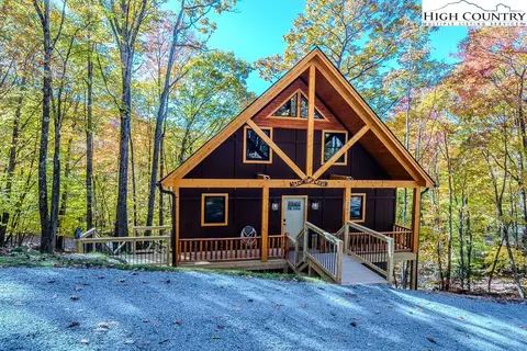 207 Jackpine Rd, Beech Mountain, NC 28604