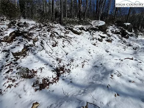 234 Poplar Dr, Beech Mountain, NC 28604 photo 5