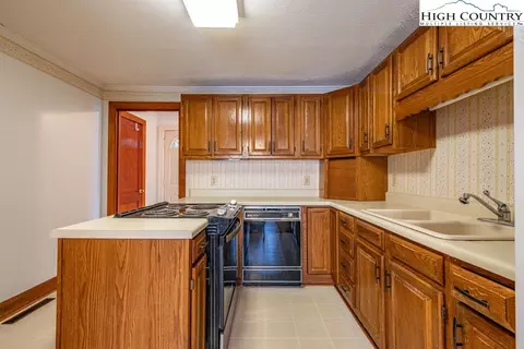 268 Farthing St, Boone, NC 28607 photo 13