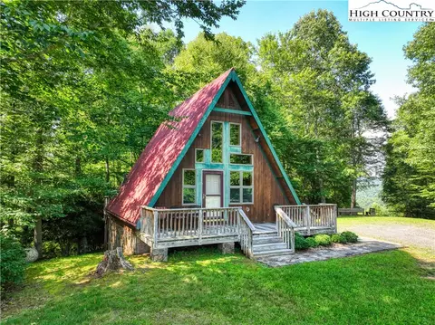 366 Haven Ridge Rd, Lansing, NC 28643