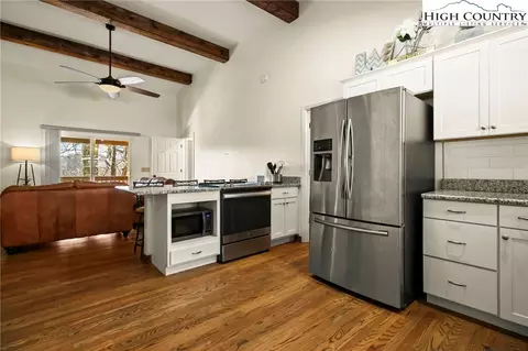 282 Charles St, Boone, NC 28607 photo 2