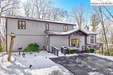 138 Balsam Ln, Newland, NC 28657