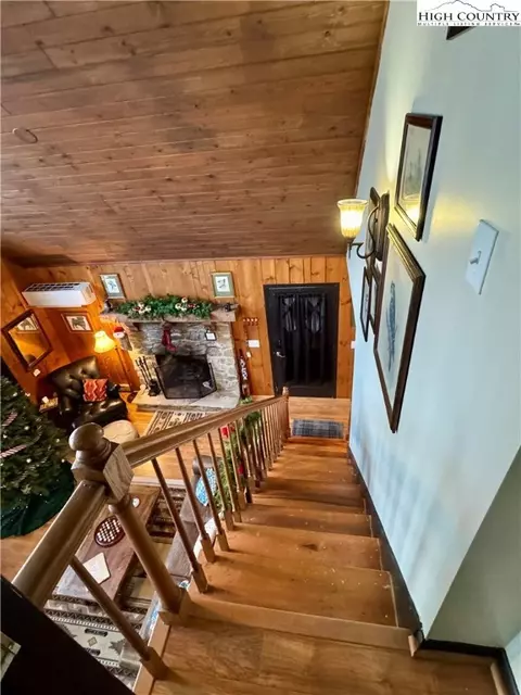 419 Saddle Ln, Deep Gap, NC 28618 photo 33