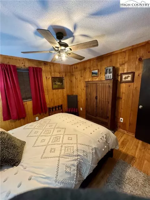 419 Saddle Ln, Deep Gap, NC 28618 photo 23
